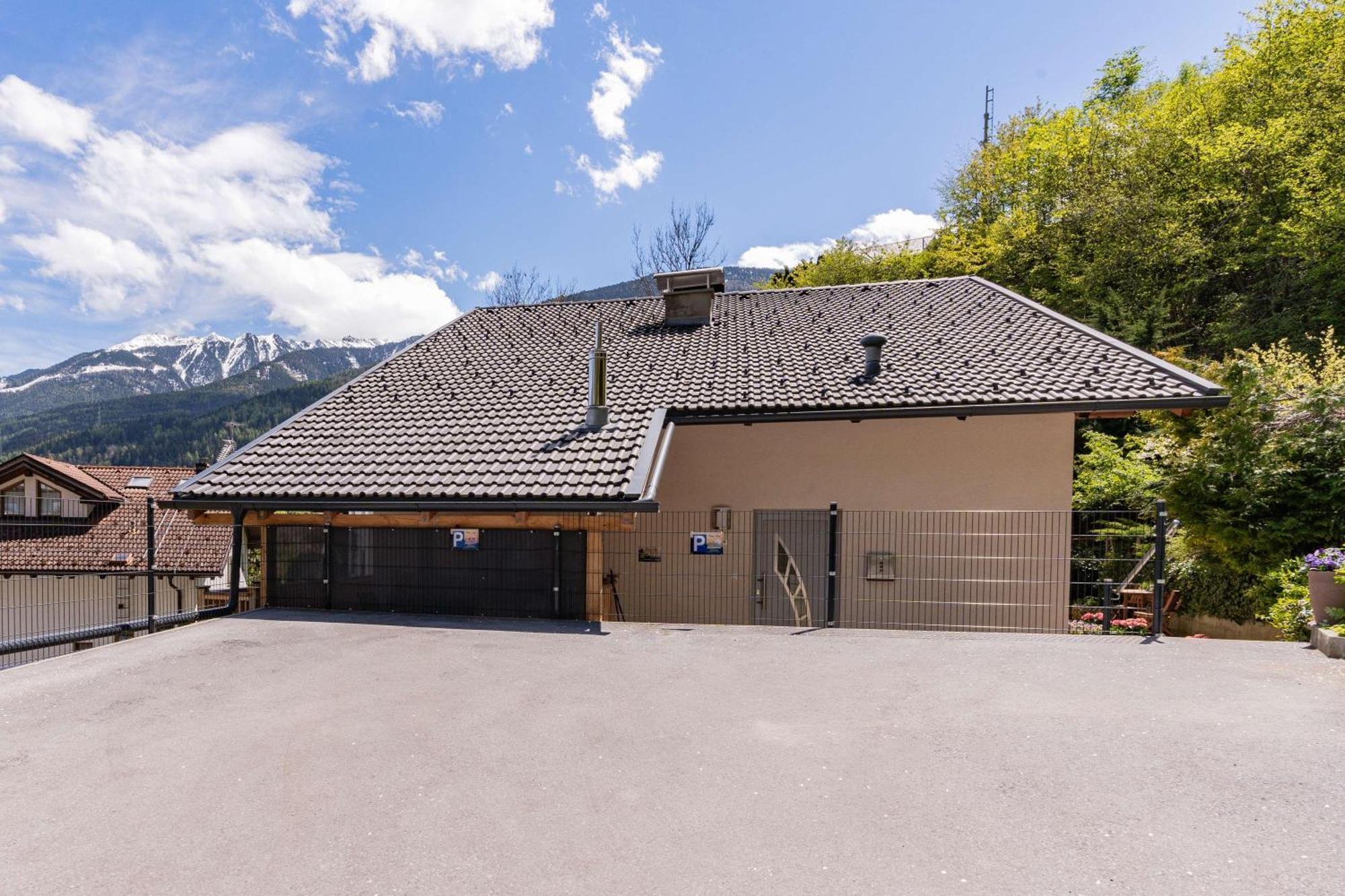 Hotel Living Flora Arzl im Pitztal Exterior foto