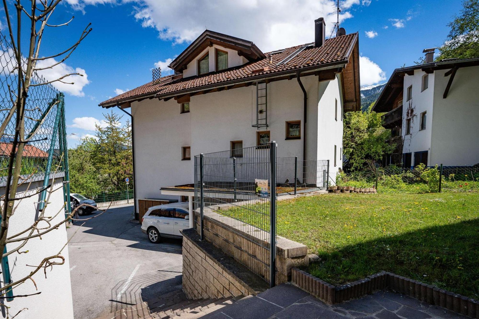 Hotel Living Flora Arzl im Pitztal Exterior foto